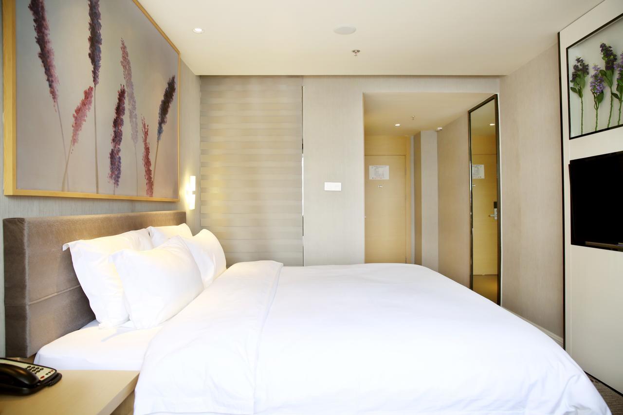Lavande Hotel Chengdu North Kehua Road מראה חיצוני תמונה